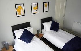 Portobello House - Four Bedroom House Perfect For Contractors - Sleeps 6 - Free Parking