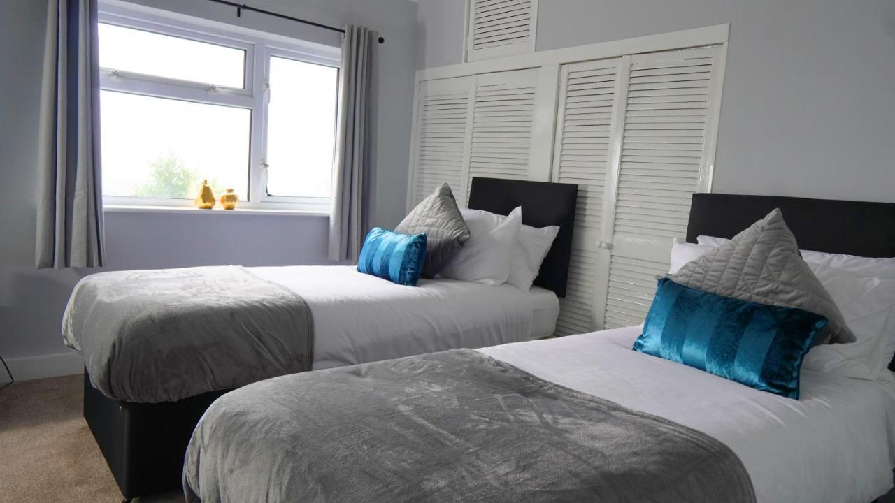 Portobello House - Four Bedroom House Perfect For Contractors - Sleeps 6 - Free Parking Wolverhampton Exterior photo