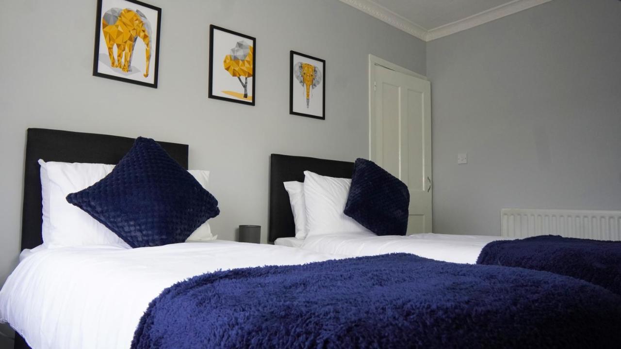 Portobello House - Four Bedroom House Perfect For Contractors - Sleeps 6 - Free Parking Wolverhampton Exterior photo