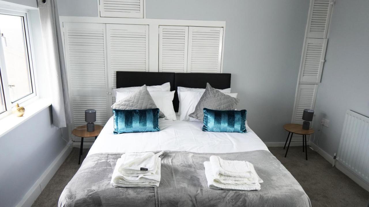Portobello House - Four Bedroom House Perfect For Contractors - Sleeps 6 - Free Parking Wolverhampton Exterior photo